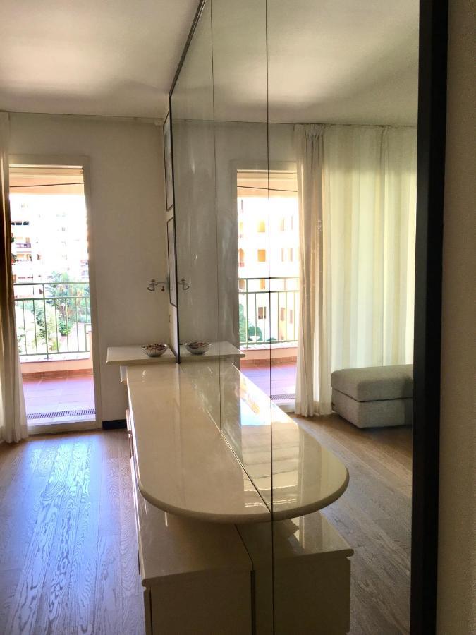 Monaco, Elegant & Quiet Renovated Apartment, In Fontvieille District, With Terrace & Pool, 15Min Walk To F1 Grand Prix Esterno foto